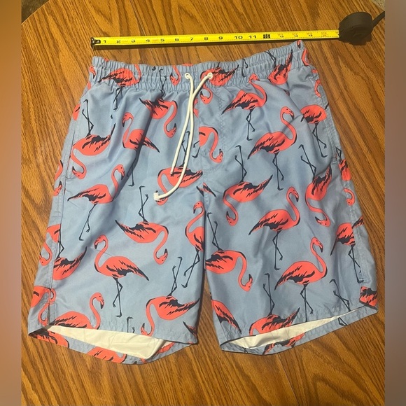 Old Navy Men’s Flamingo Swim Trunks Size Small - Picture 1 of 7